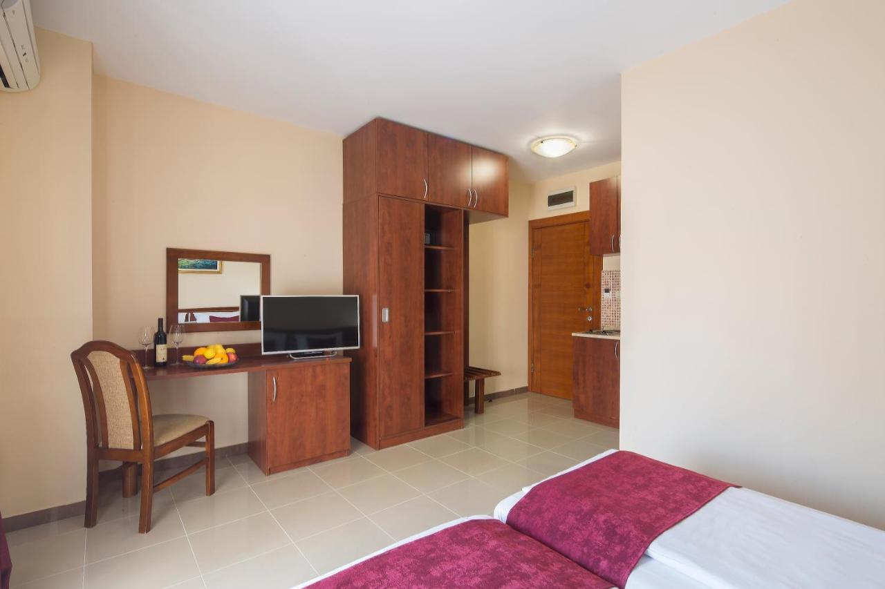 Apartmani Salus Budva Eksteriør bilde
