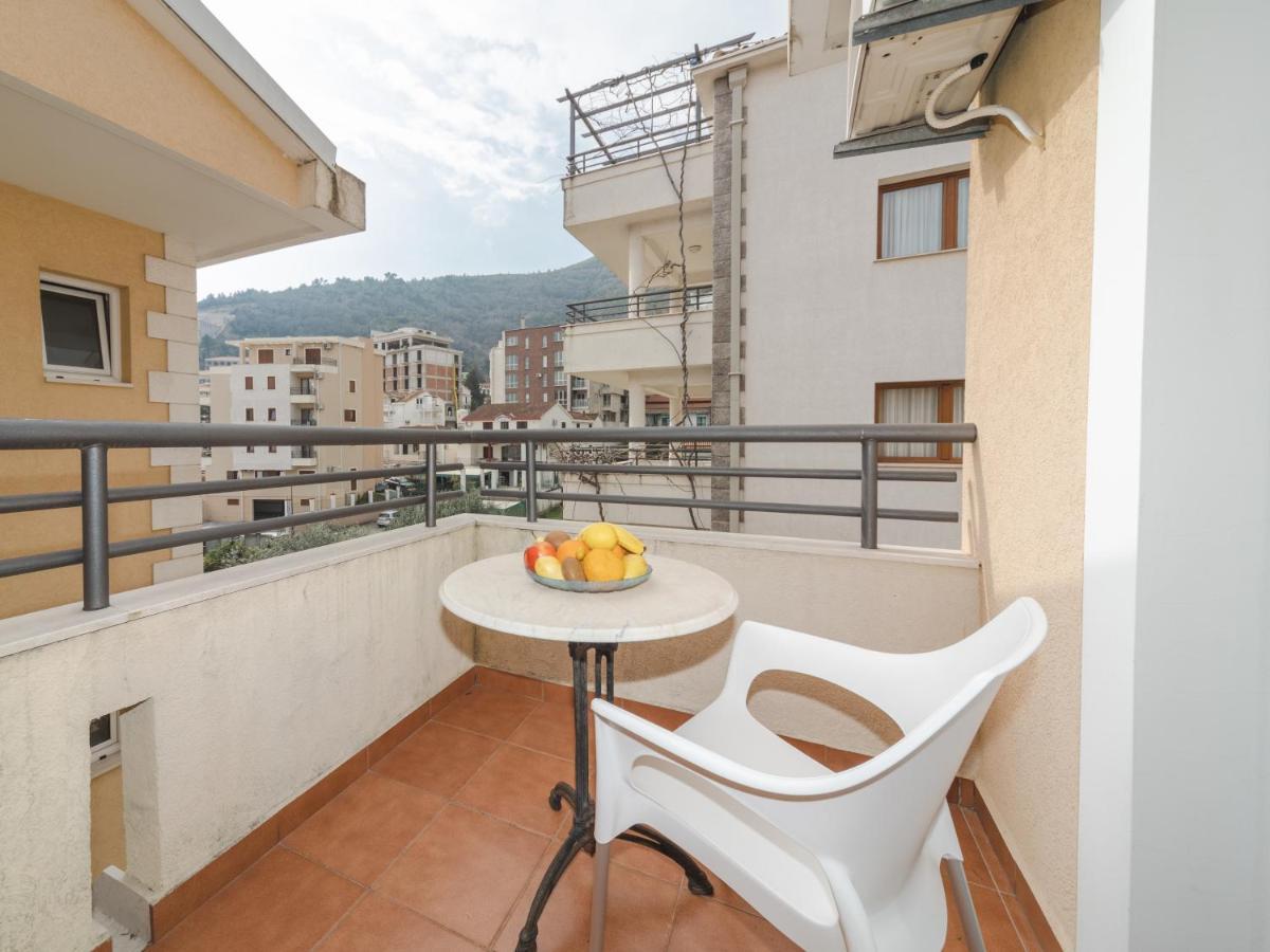 Apartmani Salus Budva Eksteriør bilde