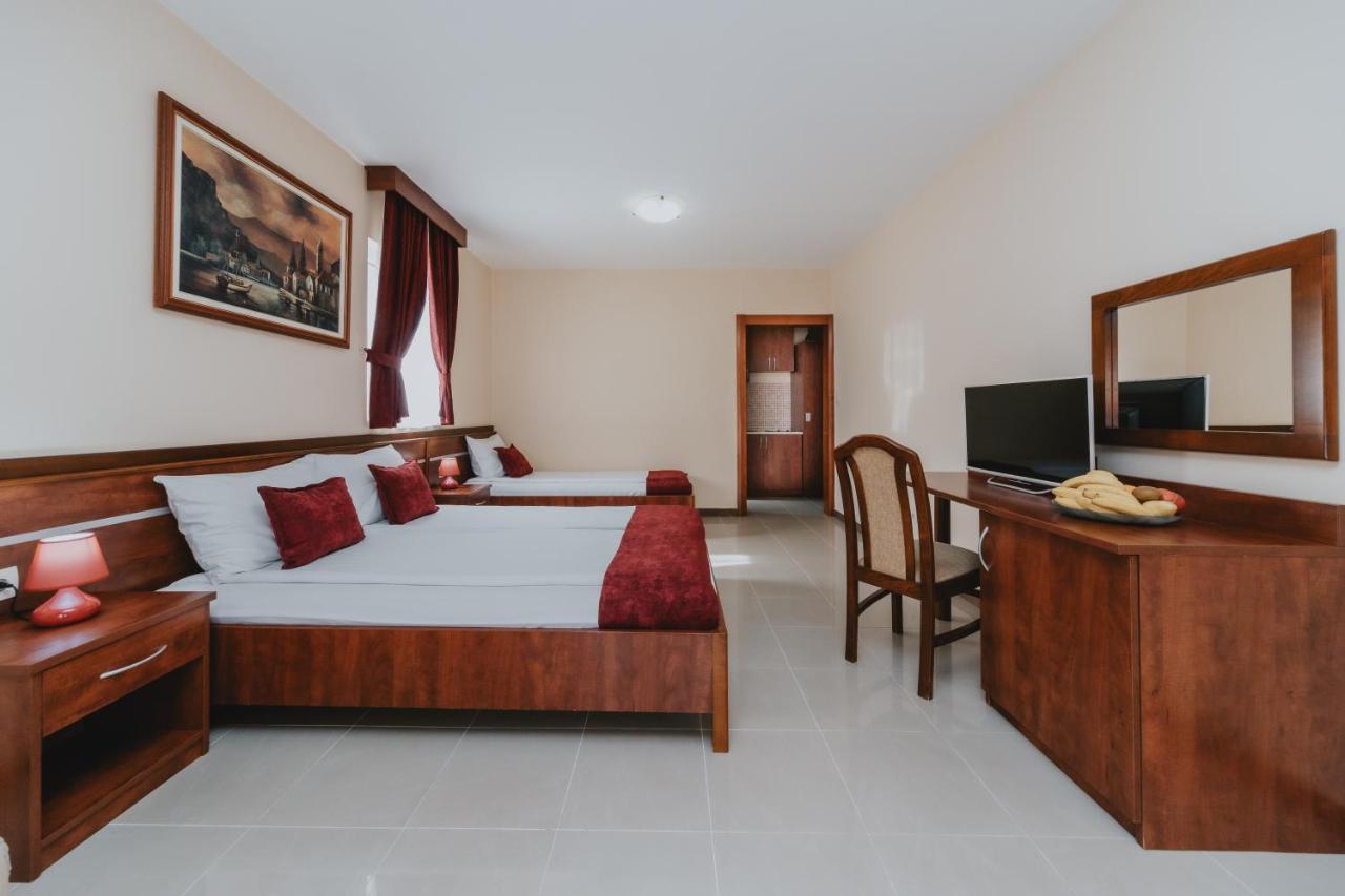 Apartmani Salus Budva Eksteriør bilde